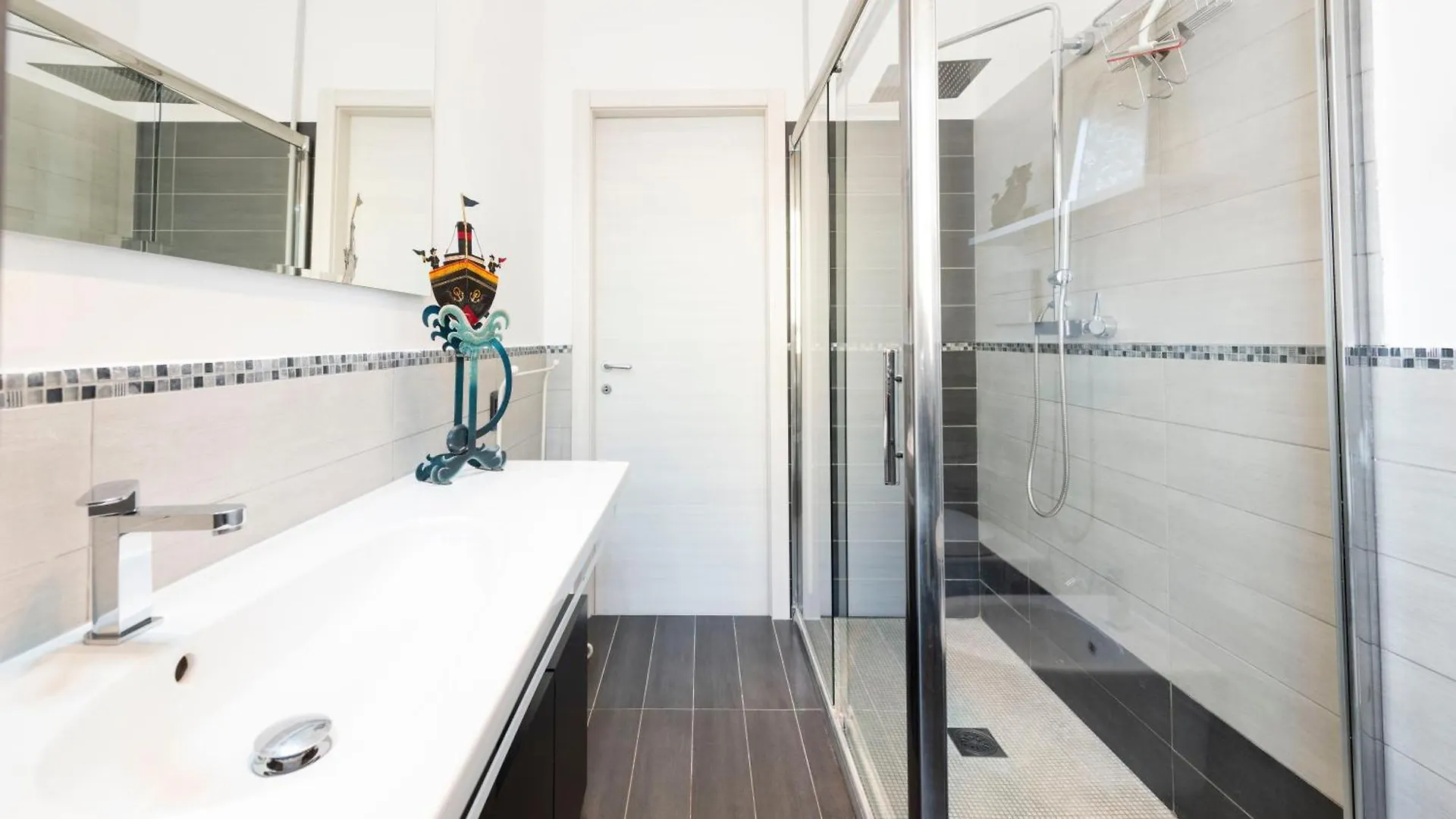 Teorema Apartment Βερόνα 0*,